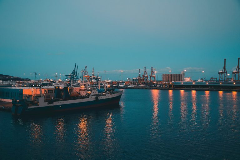 how-does-maritime-crew-change-work-featured-image-scaled